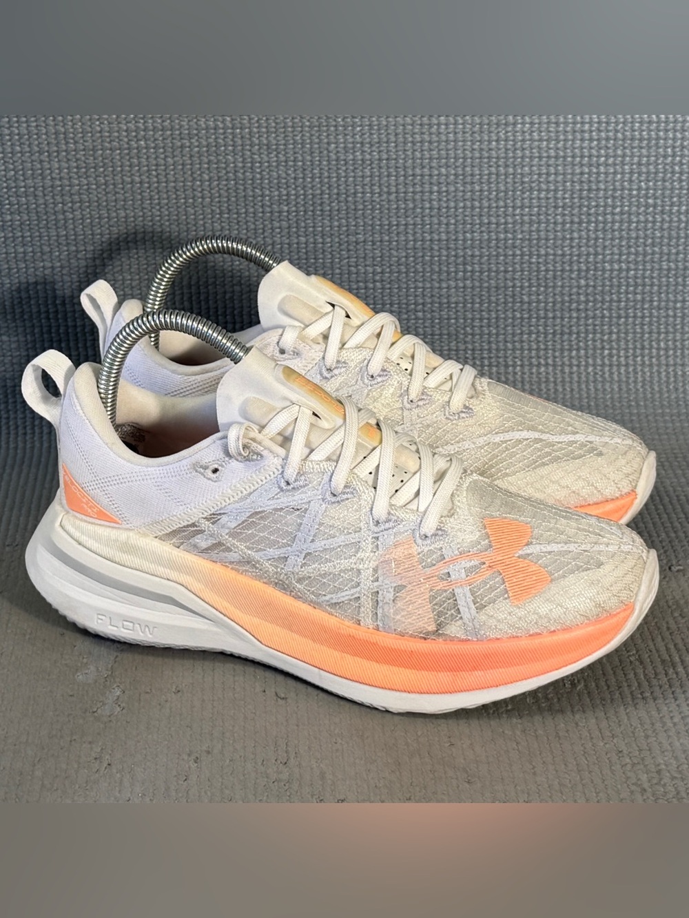 Under Armour Women’s UA Flow Velociti Pro Halo Athletic Shoes  Size 8